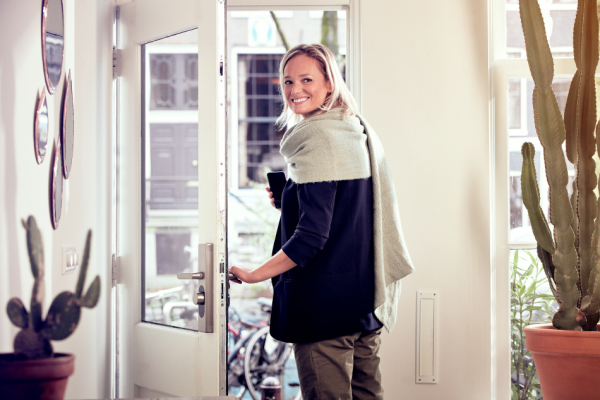 Shelly LOQED Touch Smart Lock Stainless Steel - Image 9